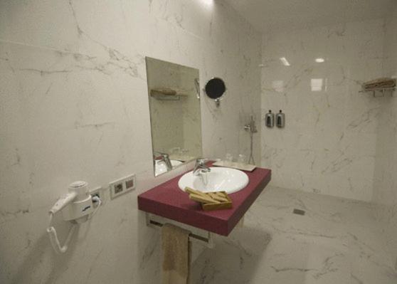 Toral Hotel León Szoba fotó